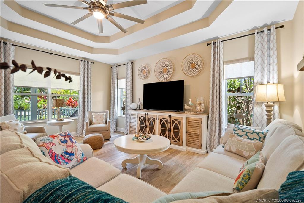 9333 SE Saturn Street