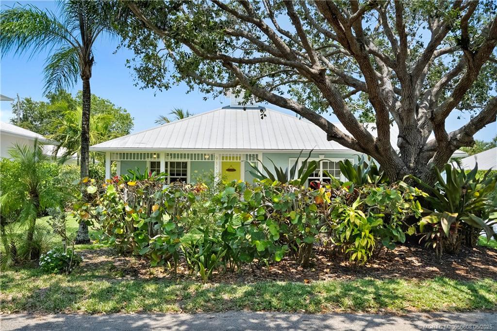 9333 SE Saturn Street