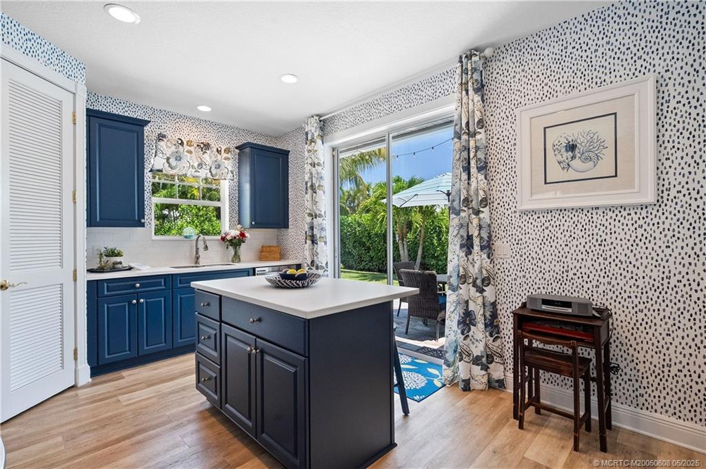 9333 SE Saturn Street