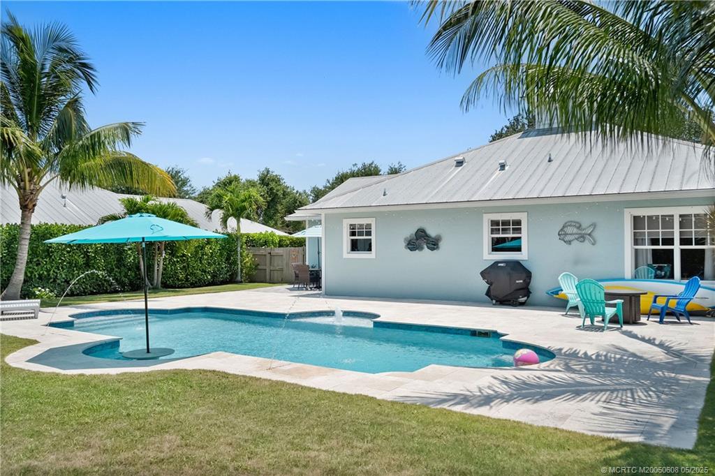 9333 SE Saturn Street