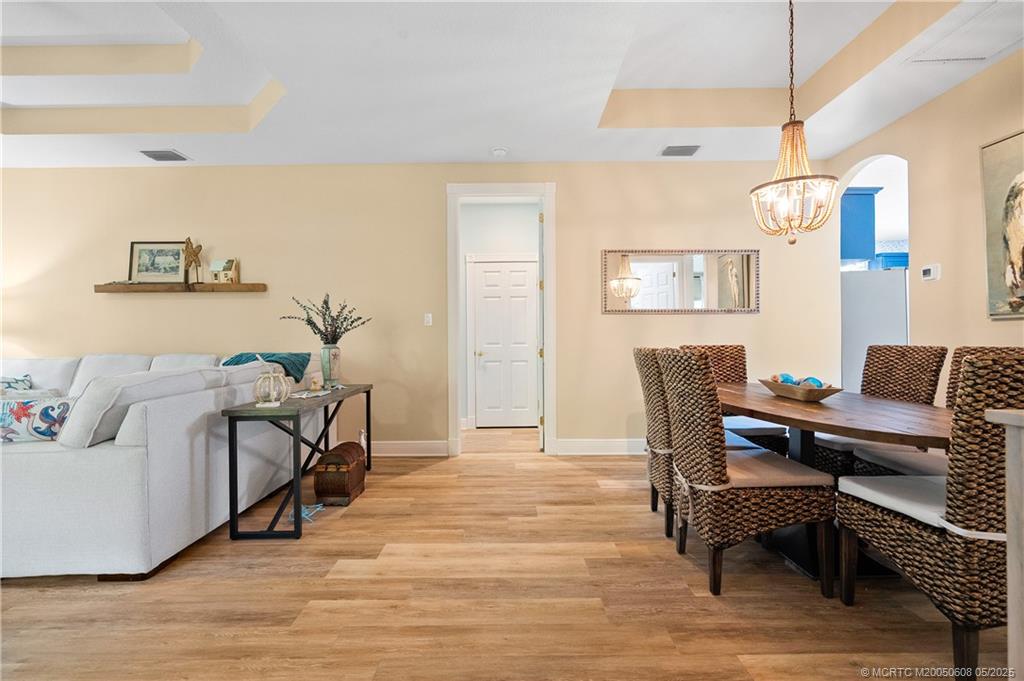 9333 SE Saturn Street