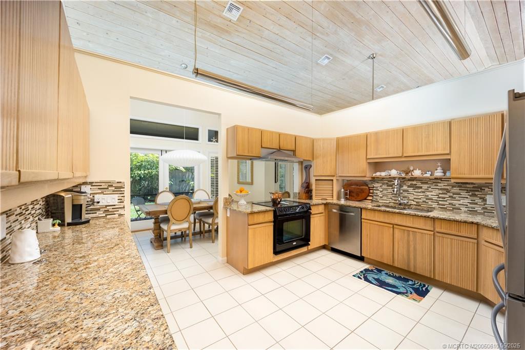 8 Kingston Ct