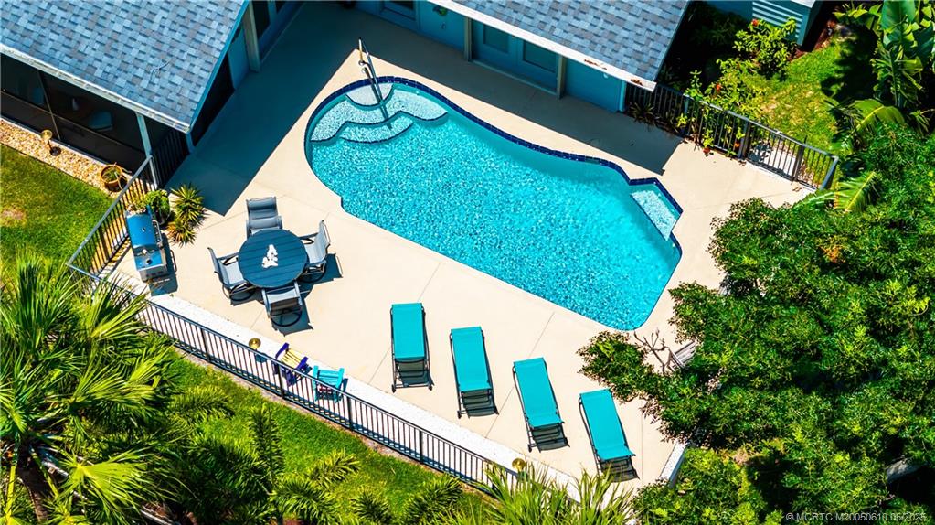 8 Kingston Ct