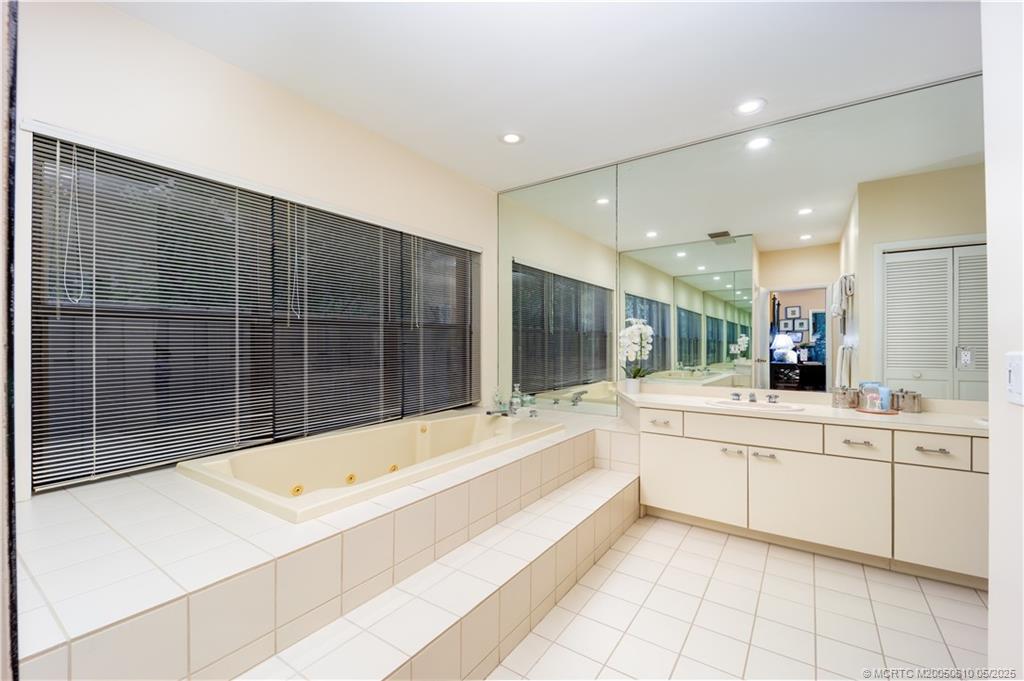 8 Kingston Ct