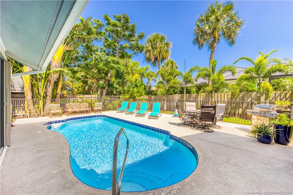 8 Kingston Ct