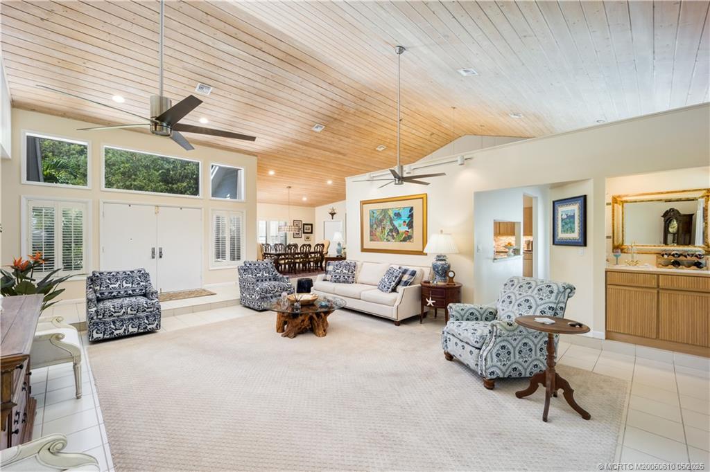 8 Kingston Ct