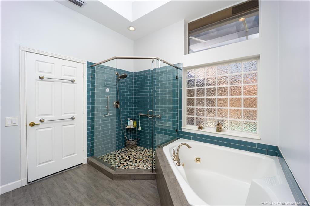 5028 SW Hammock Creek Drive