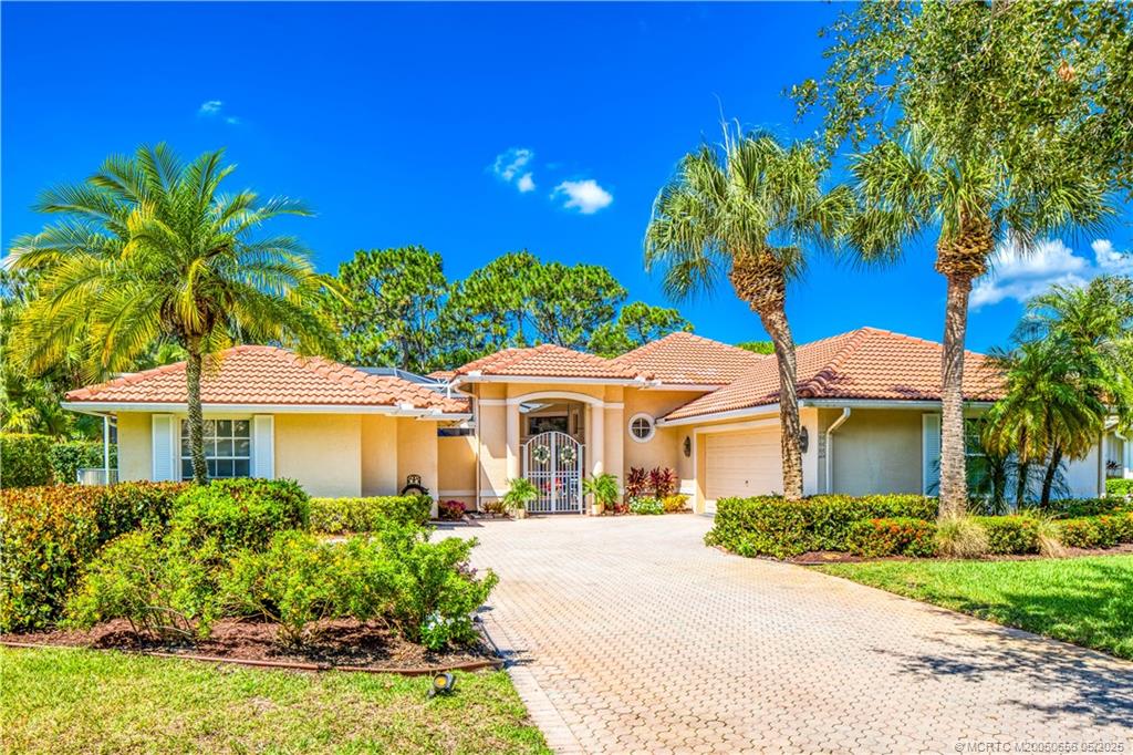 5028 SW Hammock Creek Drive