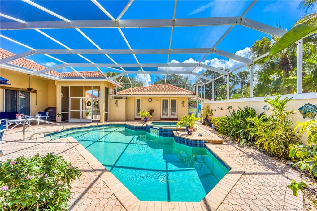 5028 SW Hammock Creek Drive