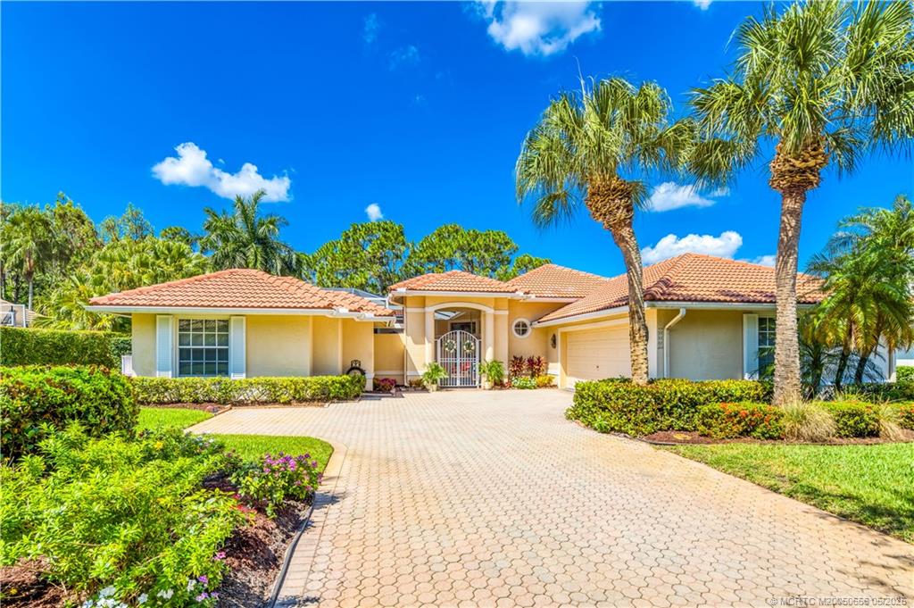 5028 SW Hammock Creek Drive