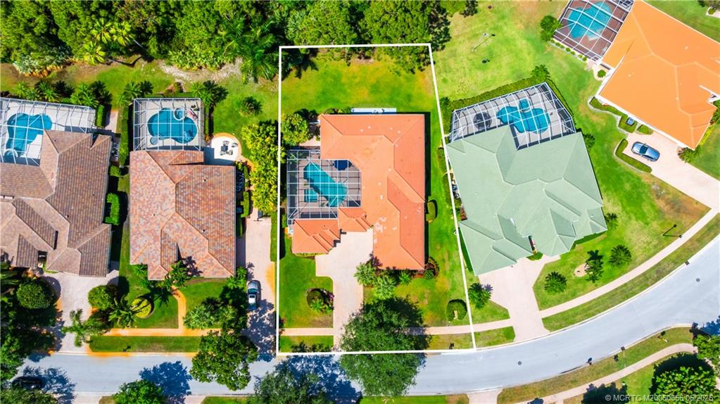 5028 SW Hammock Creek Drive