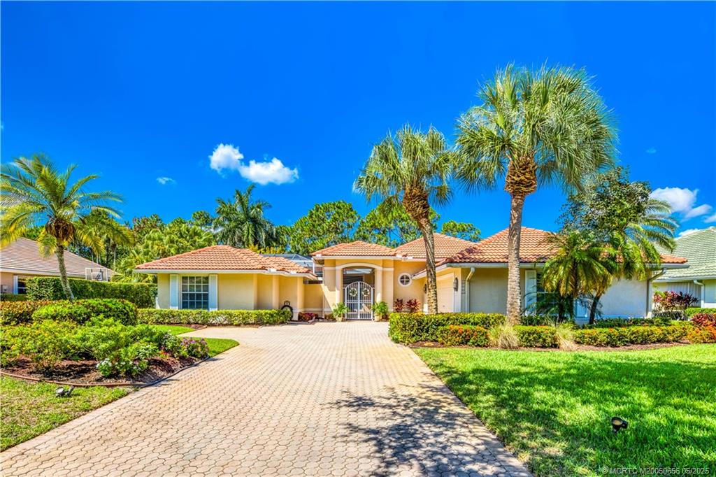 5028 SW Hammock Creek Drive