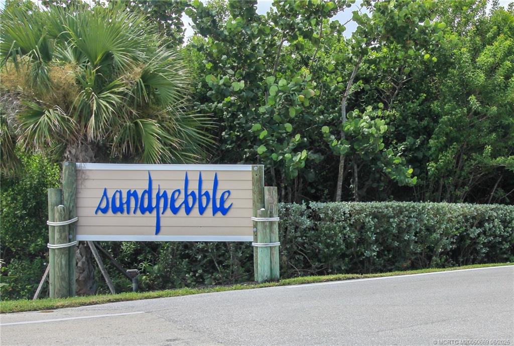 4680 NE Sandpebble Trace 3-304