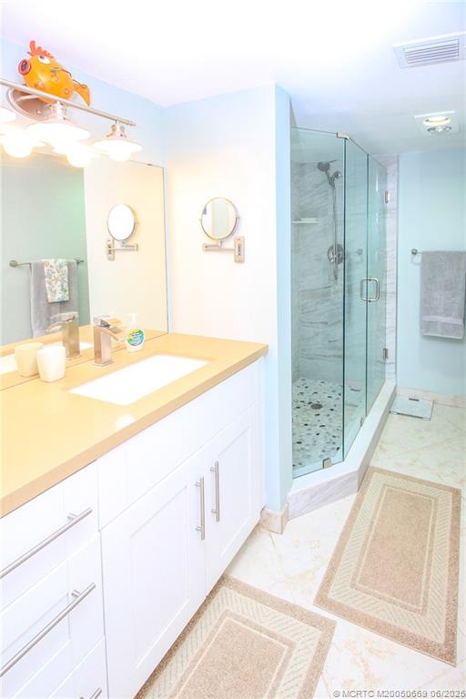 4680 NE Sandpebble Trace 3-304