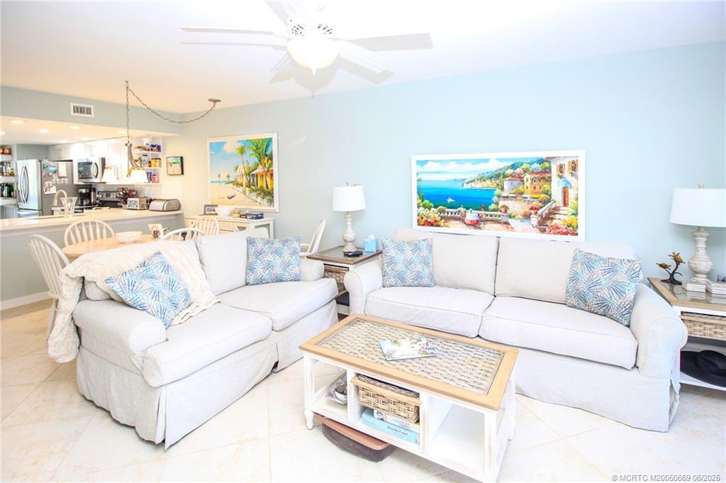 4680 NE Sandpebble Trace 3-304