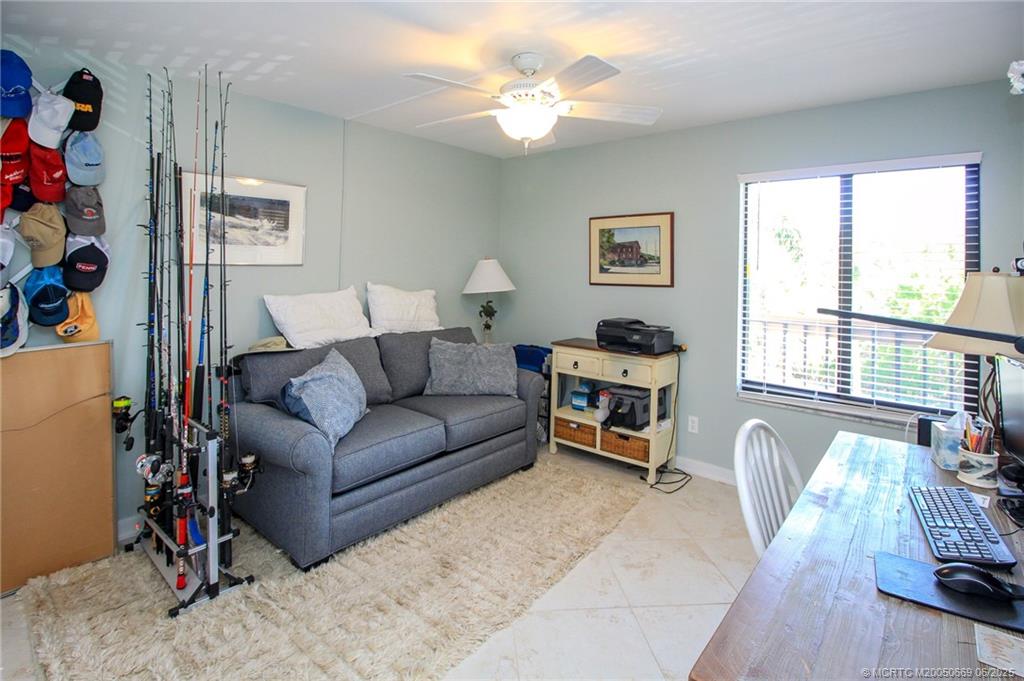4680 NE Sandpebble Trace 3-304