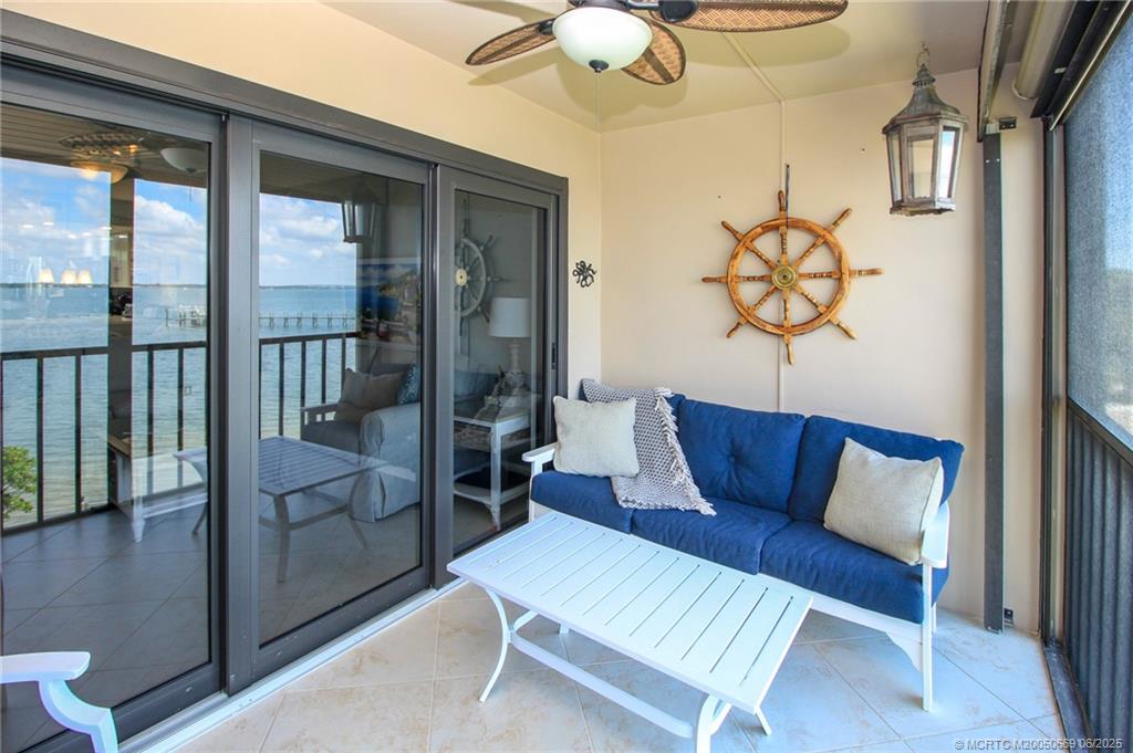 4680 NE Sandpebble Trace 3-304