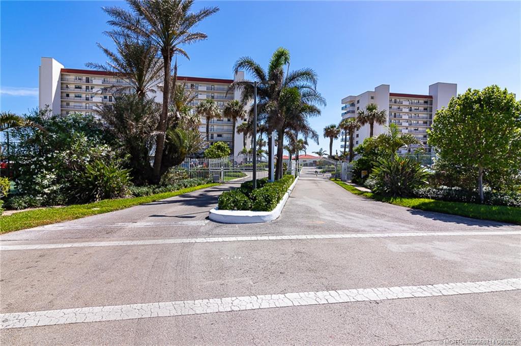 9490 S Ocean Drive 712