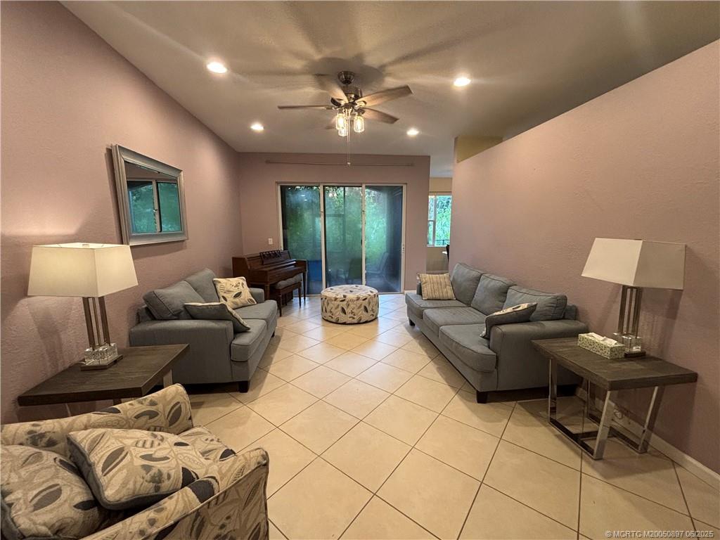 262 SW Walking Path 262