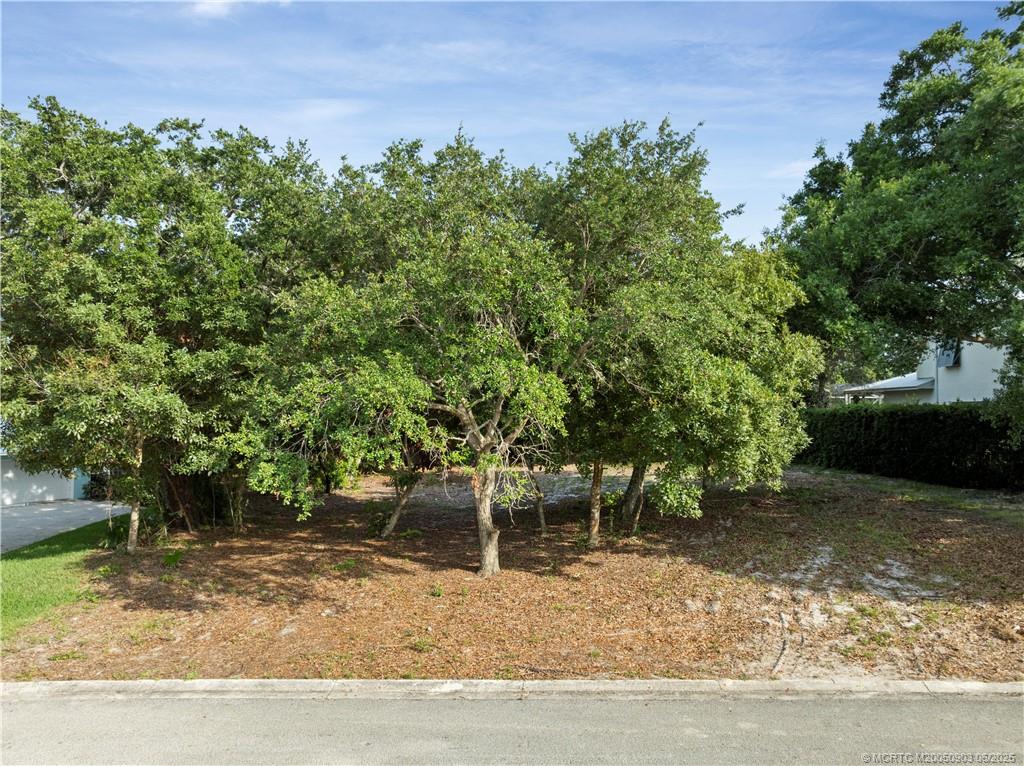 27 Rio Vista Drive