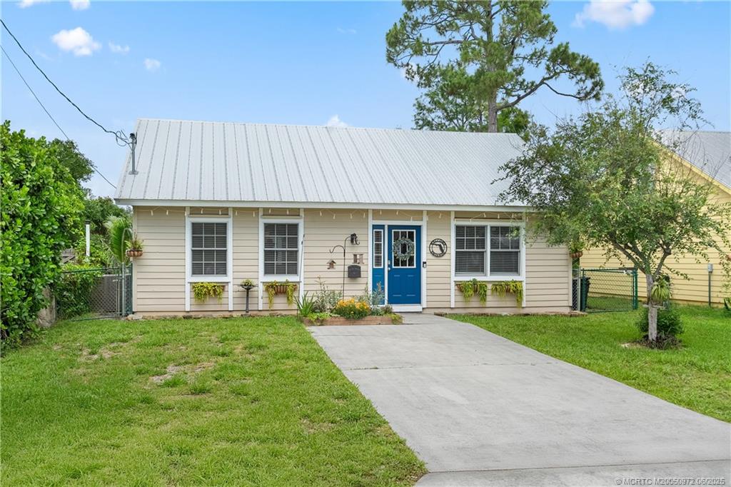 5550 SE Colee Avenue