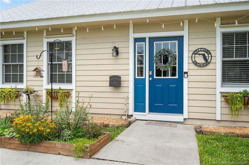 5550 SE Colee Avenue