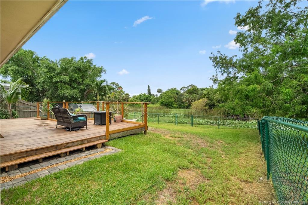 5550 SE Colee Avenue