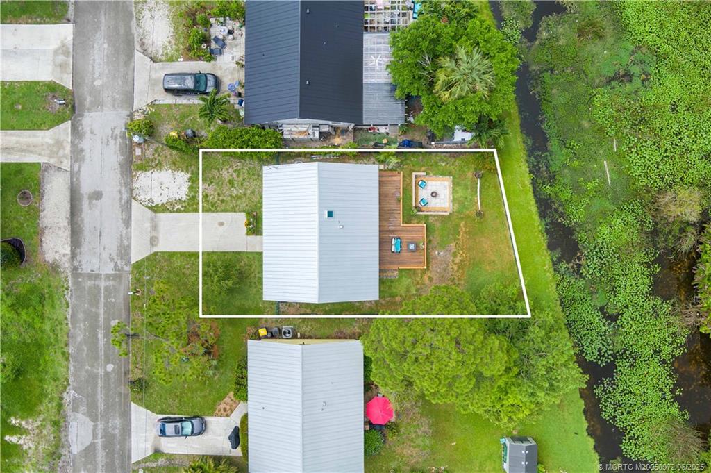 5550 SE Colee Avenue