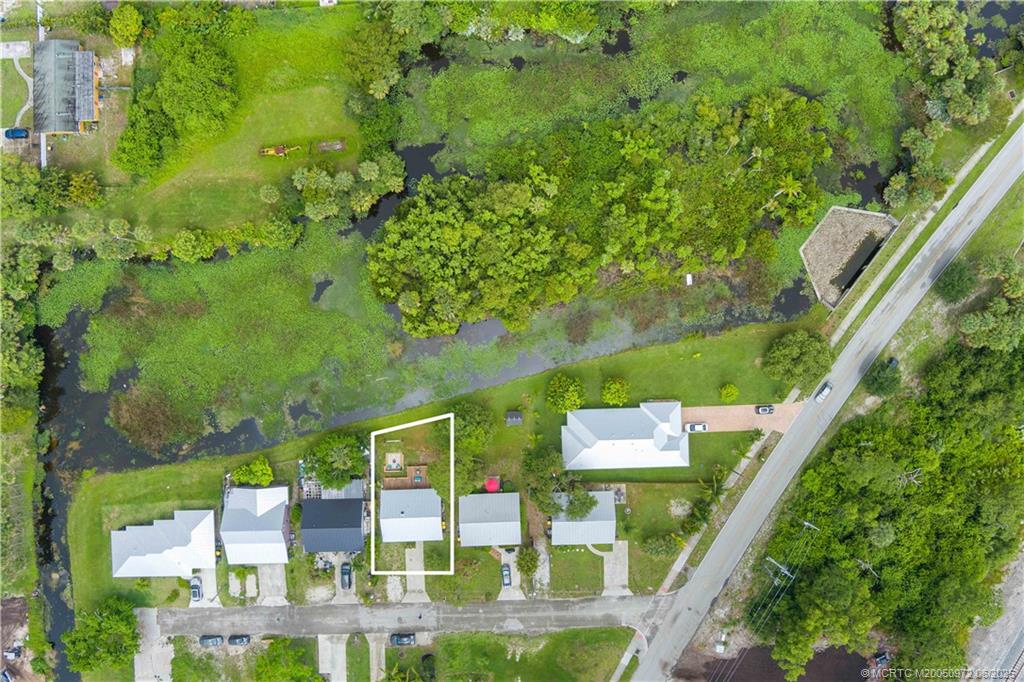 5550 SE Colee Avenue