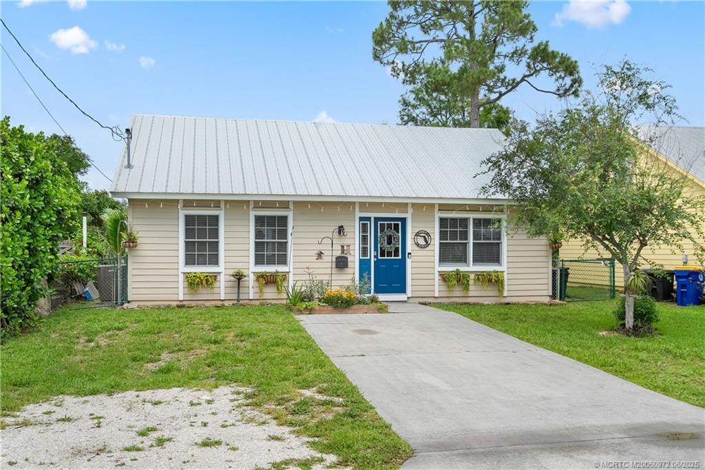 5550 SE Colee Avenue