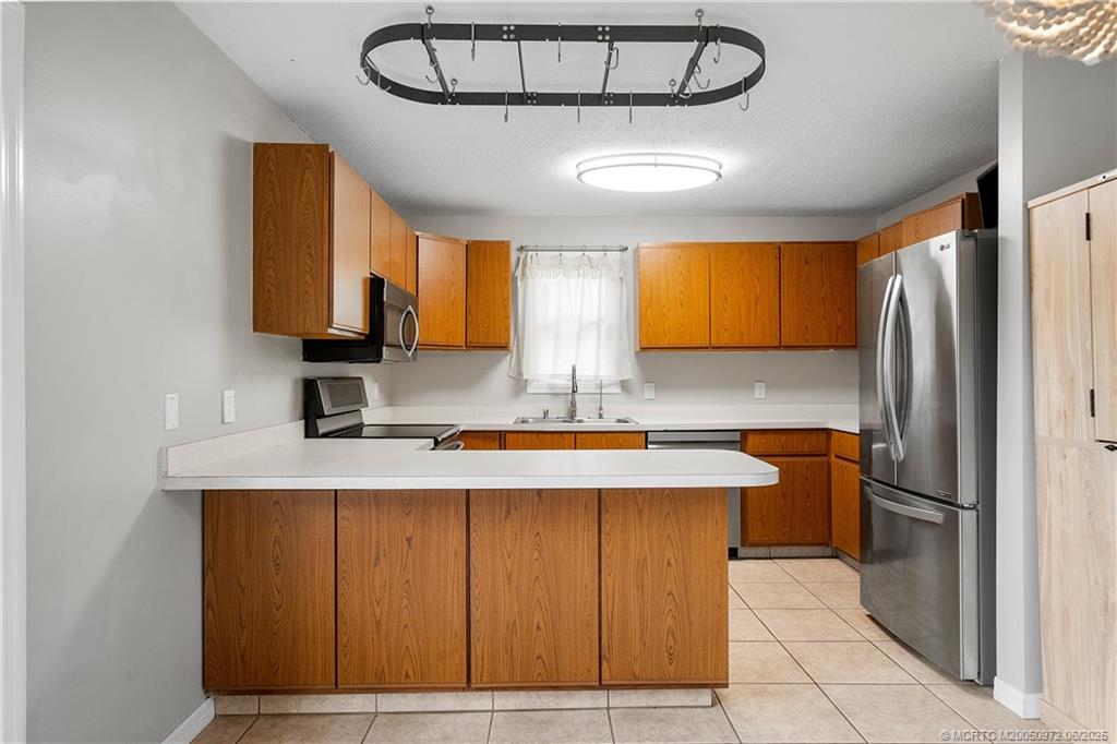 5550 SE Colee Avenue