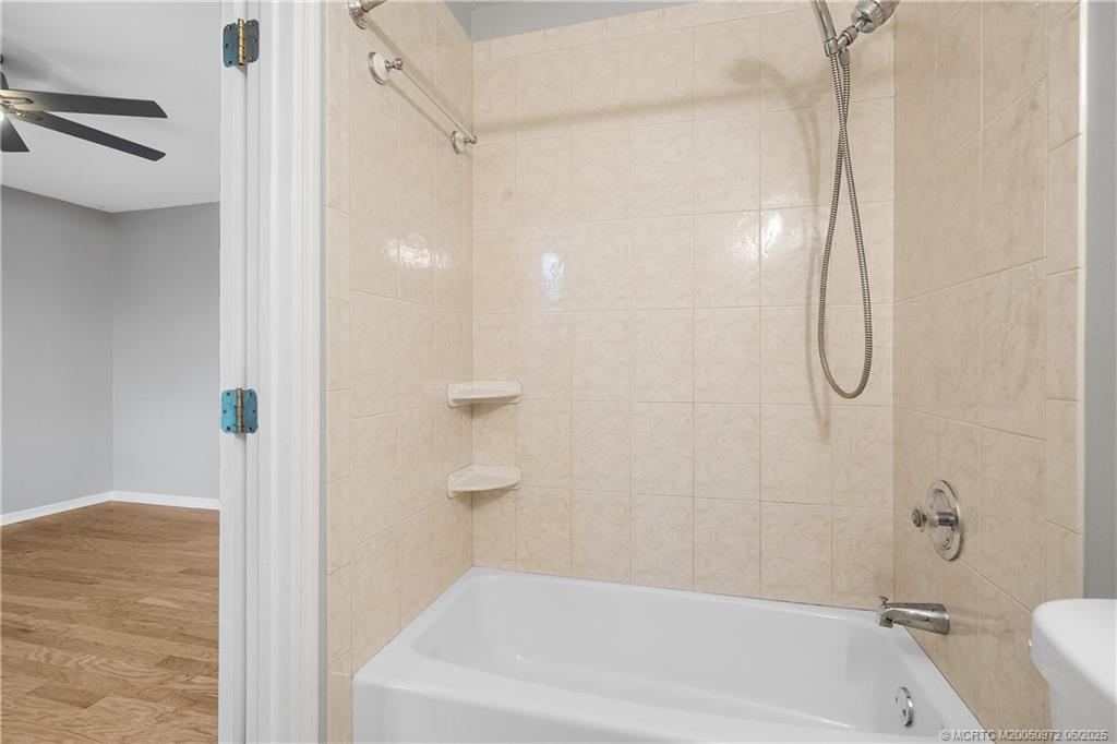 5550 SE Colee Avenue