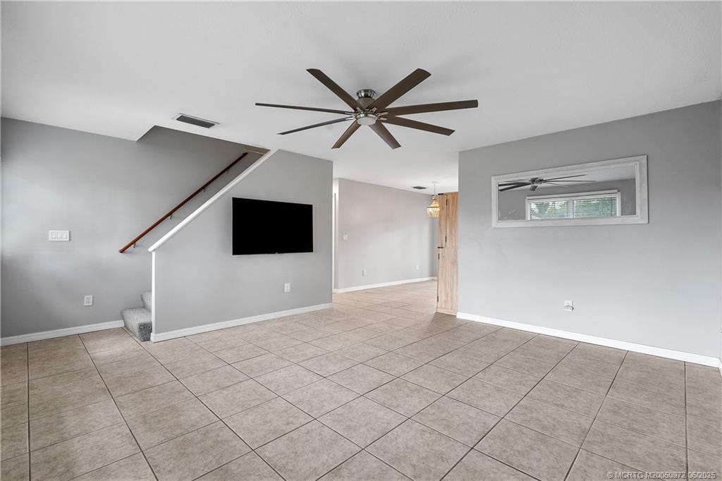 5550 SE Colee Avenue