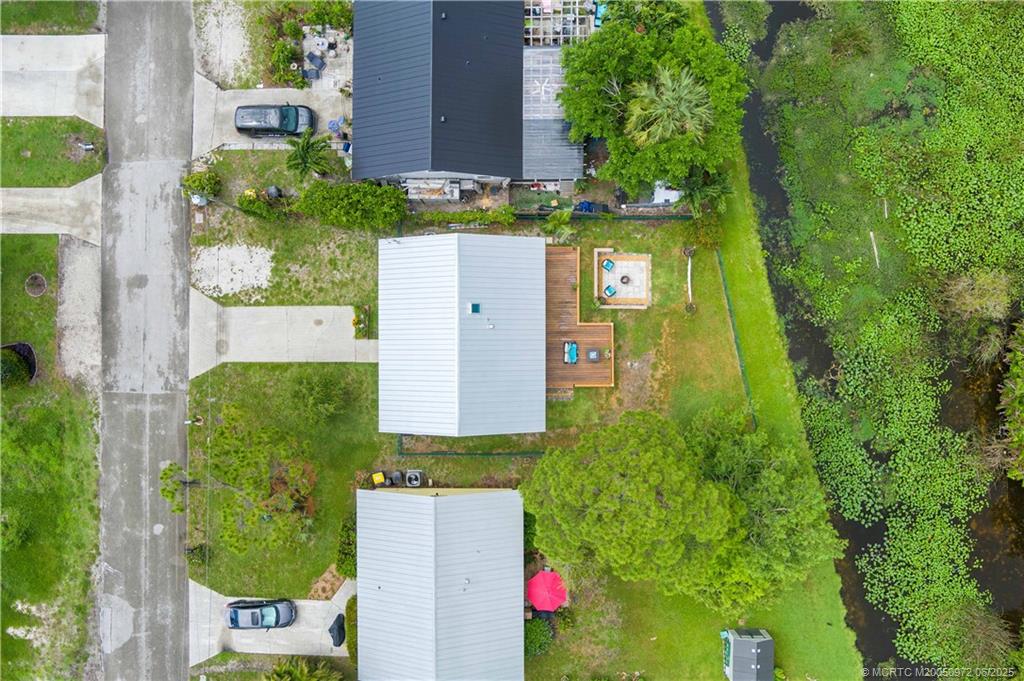 5550 SE Colee Avenue