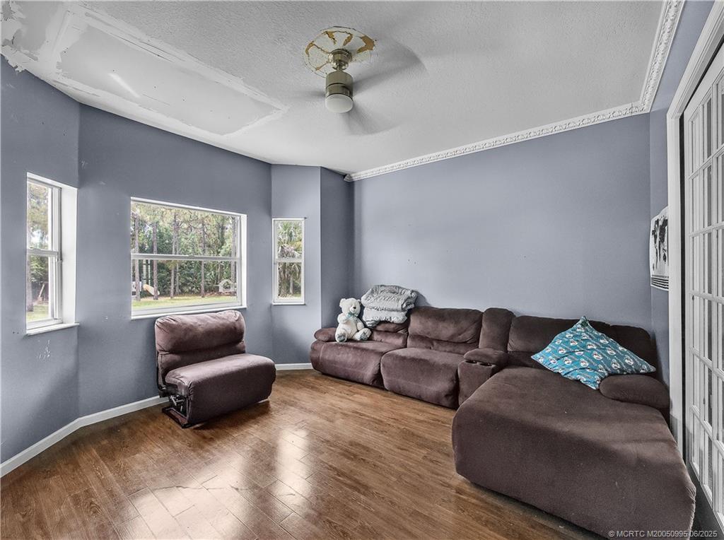 11013 SW Redwing Drive