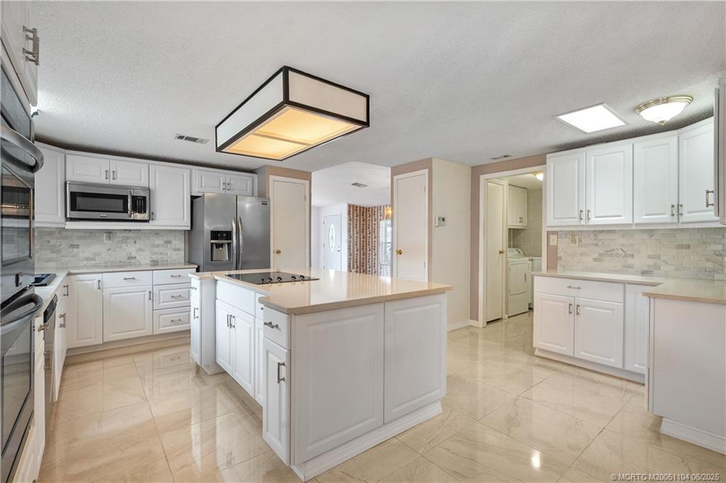 2857 SW Toronado Trail