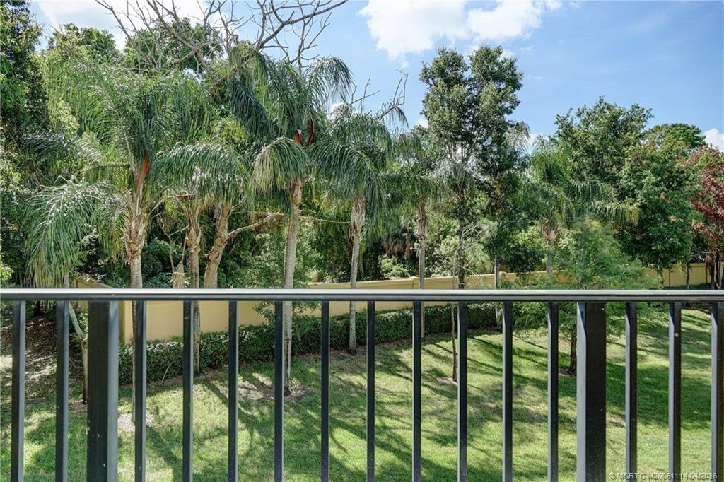 53 SE Sedona Circle 201