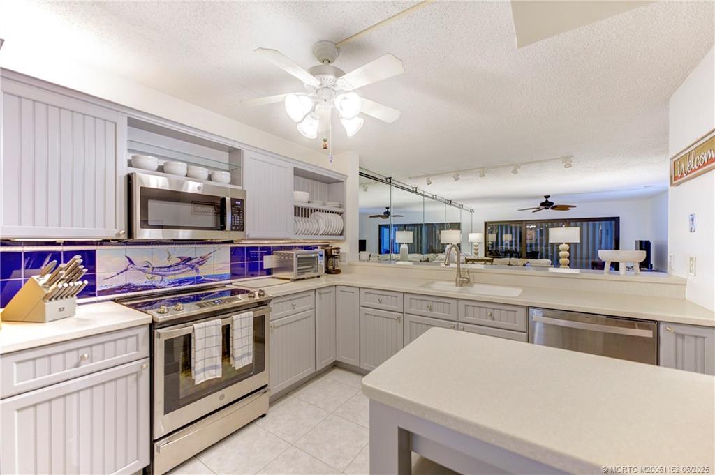 2571 NE Ocean Blvd 104