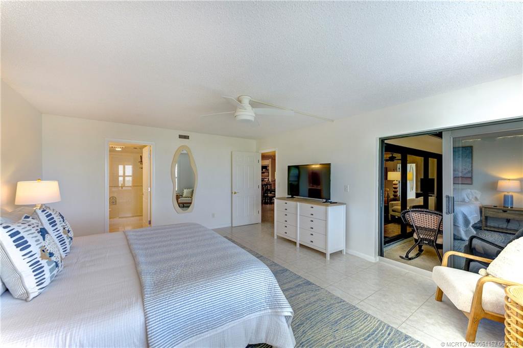 2571 NE Ocean Blvd 104