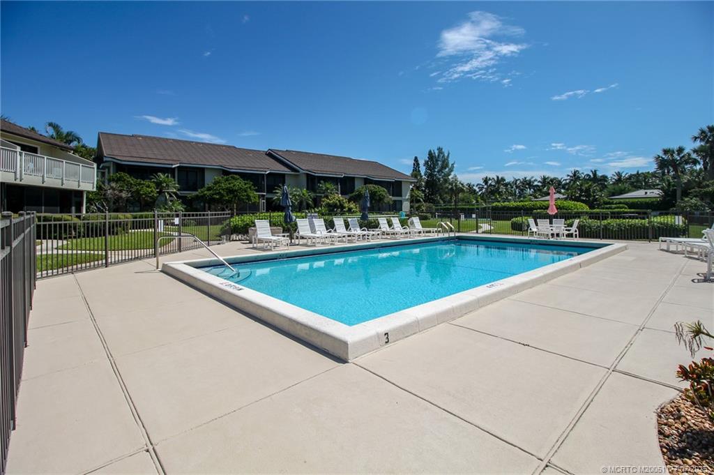 2040 NE Ocean Blvd F