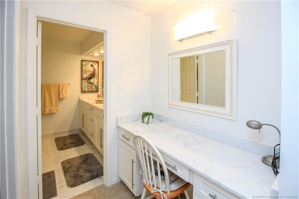 2040 NE Ocean Blvd F