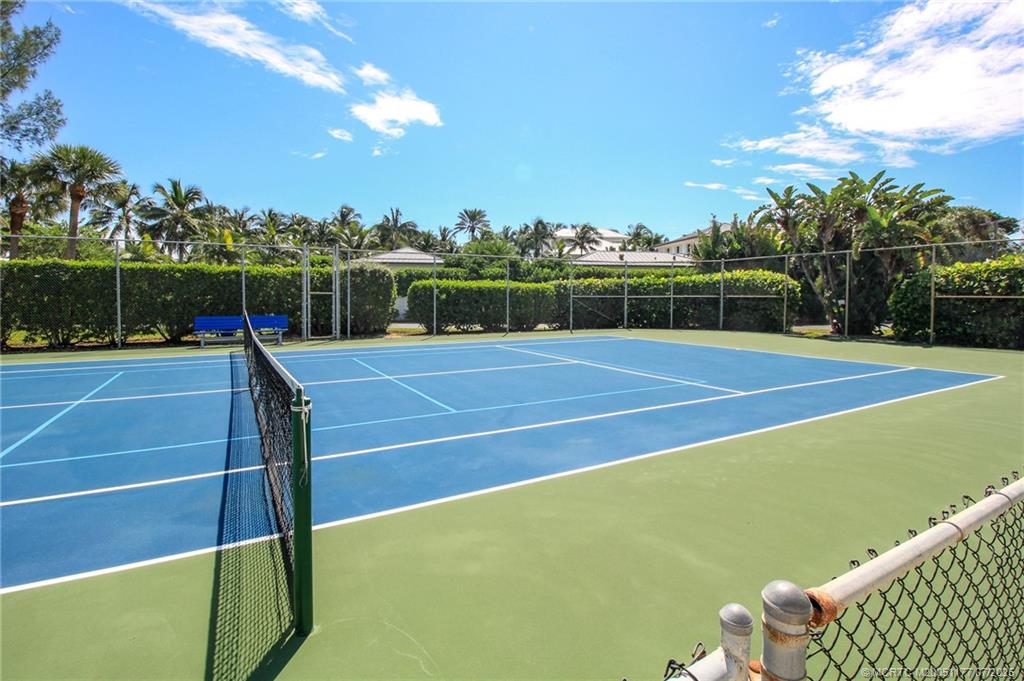 2040 NE Ocean Blvd F