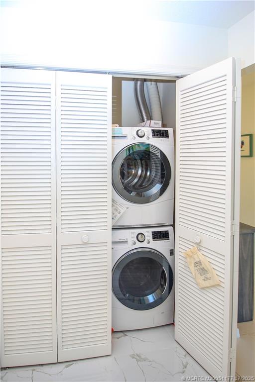 2040 NE Ocean Blvd F