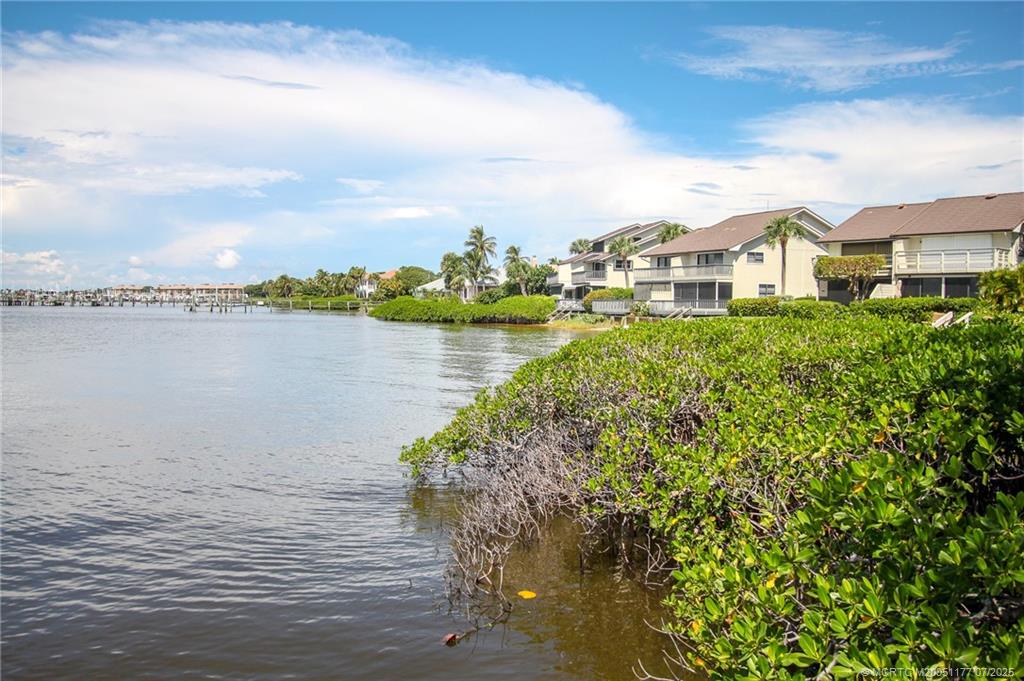 2040 NE Ocean Blvd F