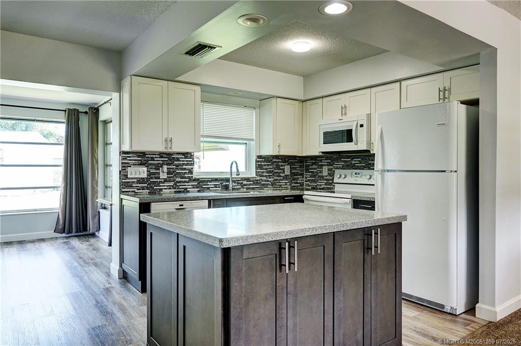 4701 SE Edison Avenue