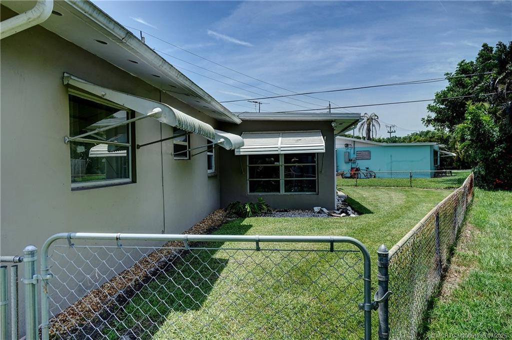 4701 SE Edison Avenue