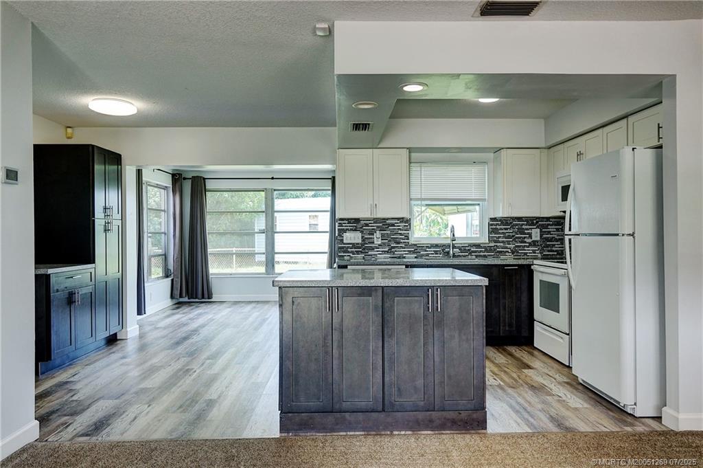 4701 SE Edison Avenue