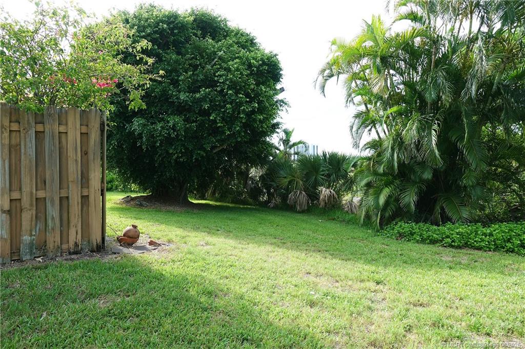 9425 S Ocean Drive 72