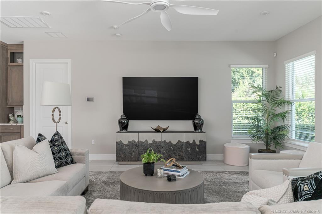 1280 NE Langford Lane