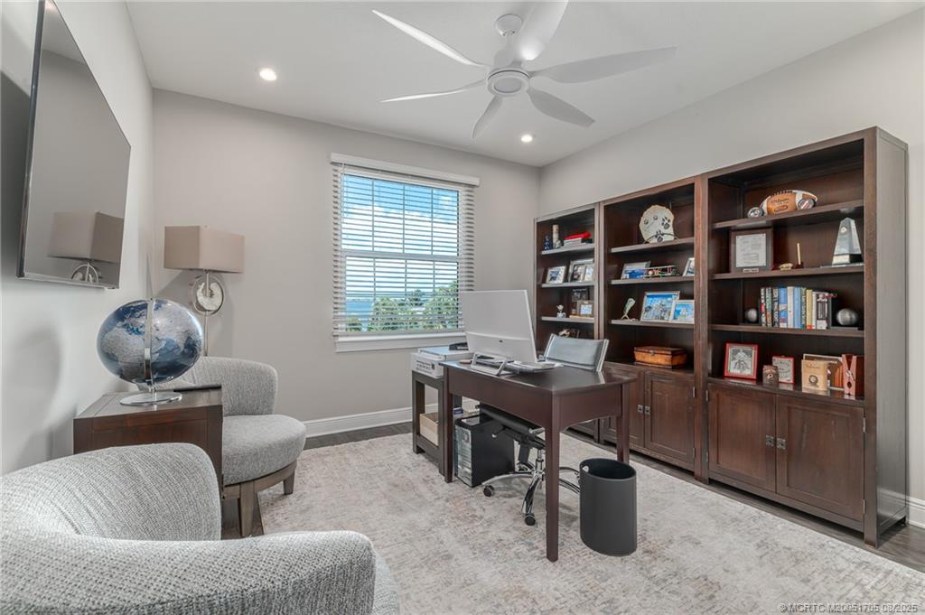 1280 NE Langford Lane